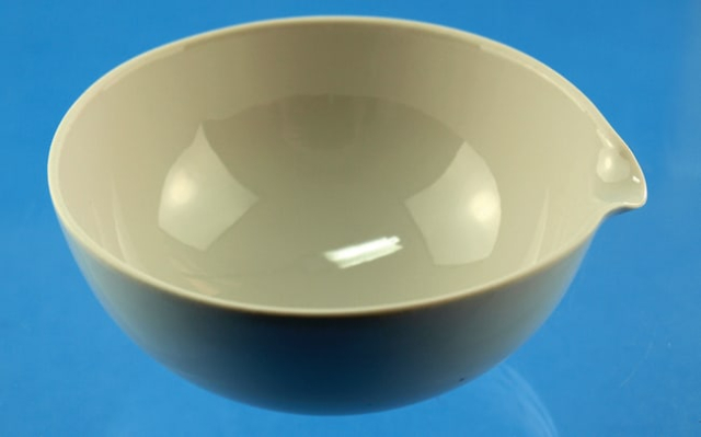 Karl Hecht&amp;trade;&amp;nbsp;Porcelain Half-Round Evaporating Dishes