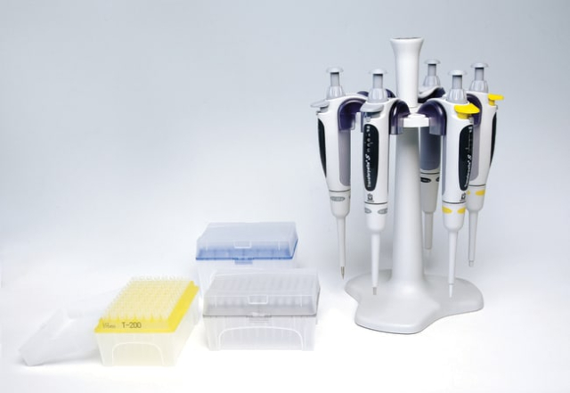 BRAND&amp;trade;&amp;nbsp;Transferpette&amp;trade; S Adjustable Pipette Package