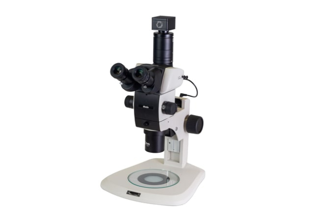 Motic&trade;&nbsp;SM7 CMO Stereo Zoom Trinocular Microscope